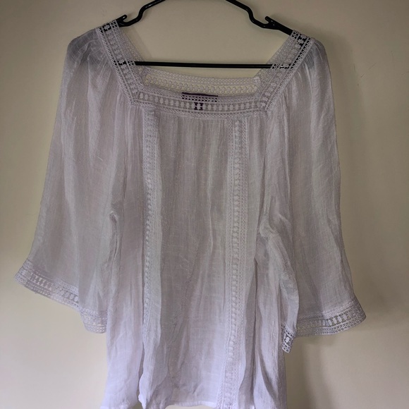 NWOT Eight Clovers Top ☘️ - Picture 1 of 4